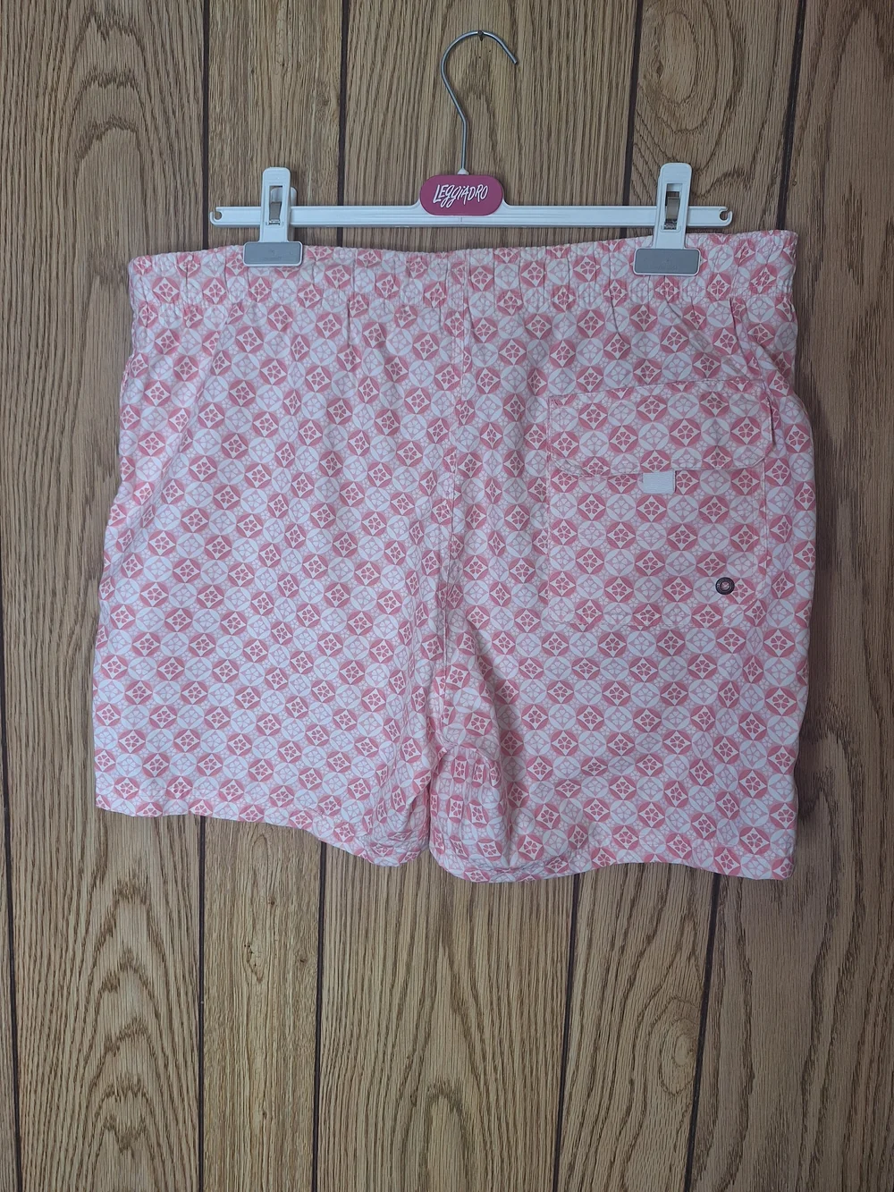 Islandhaze Pink and White Geometric Swim Trunks Size Medium